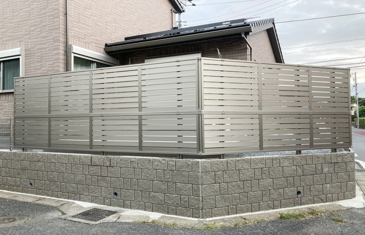 新築外構のフェンスの高さ