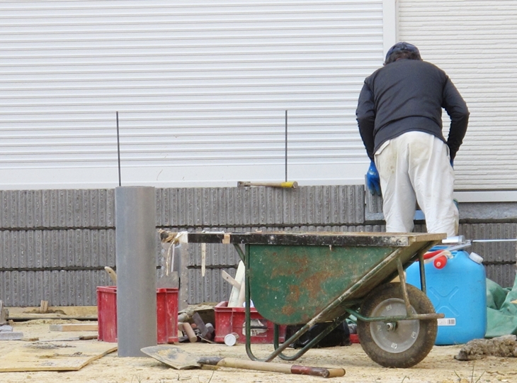 予算設定と費用の内訳